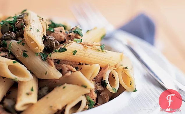 Penne mit Thunfisch und Kapern