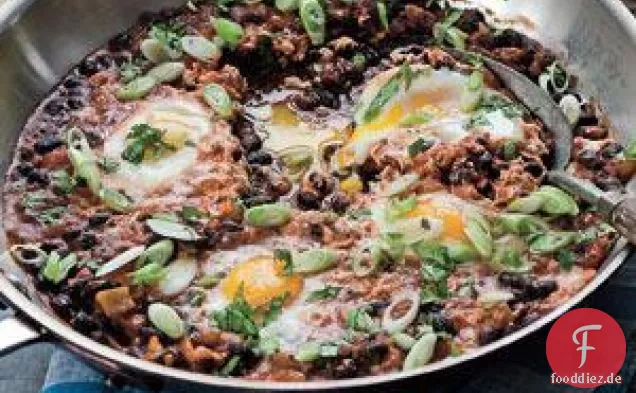 Pfanne-pochierte Huevos Rancheros