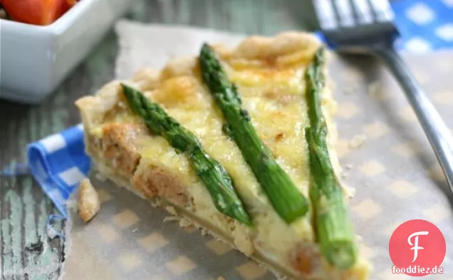 Hähnchen Wurst & Spargel Quiche