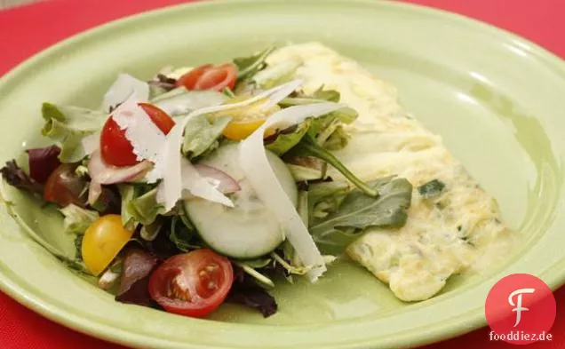 Omelett mit Zwiebeln, Zucchini und Fontina