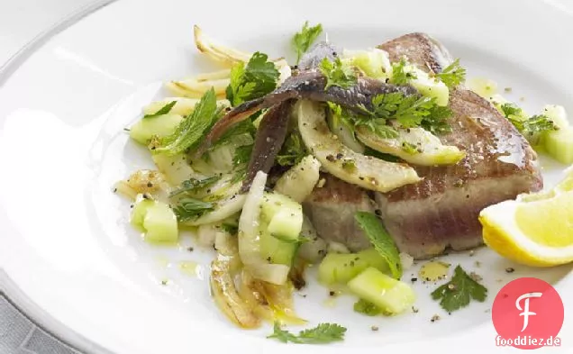 Thunfisch mit warmem Gurken-Fenchel-Salat