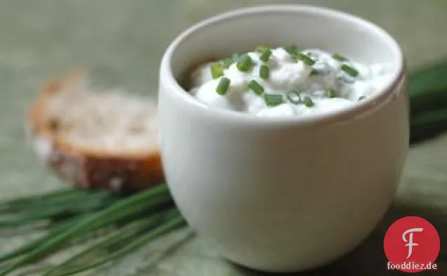 Ziegenmilch Faisselle mit Schnittlauch