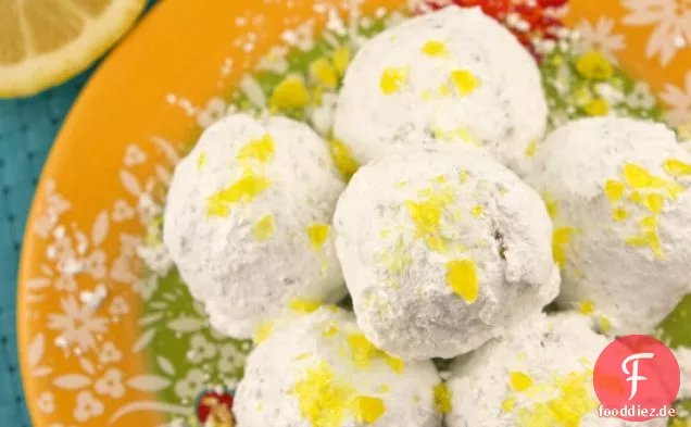 Schneebedeckte Zitronenbällchen