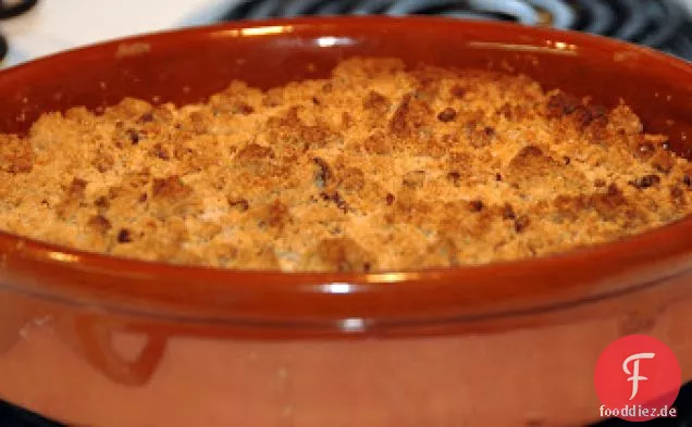 Apfel-Birnen-Crisp mit Vanilleeis