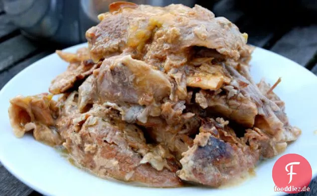 Schweineschulter in Milch geschmort