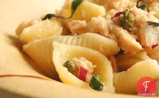 Nudelschalen mit toskanischem Thunfisch