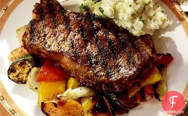 Rib-Eye Steaks mit Pfeffer