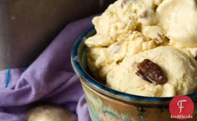 Pekannuss-Pfirsich-Eis