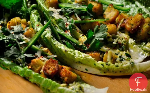 Bester grundlegender Caesar-Salat