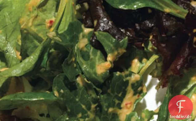 Feldgemüse mit rotem Chilidressing