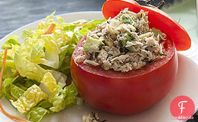 Thunfisch und Avocado-Gefüllte Tomaten