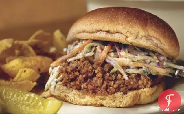 Schlampige süße Sandwiches mit Cilantro Slaw