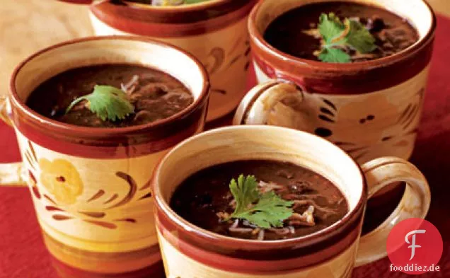 Schwarze Bohnensuppe