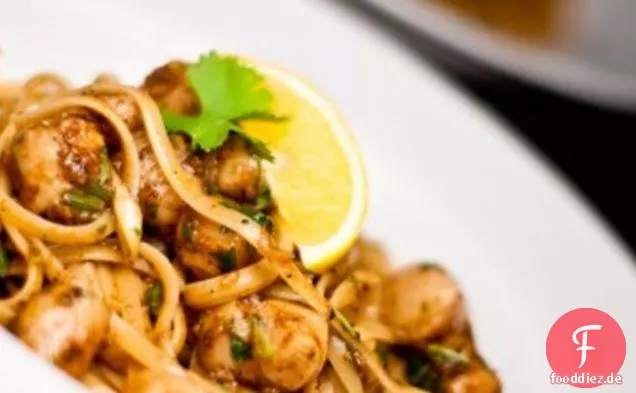 Firecracker Curry-Jakobsmuscheln Mit Linguine