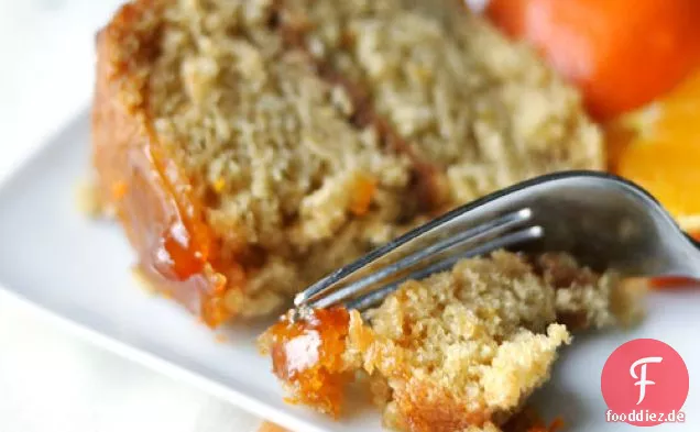 Klebriger Orangenkuchen mit Marmeladenglasur