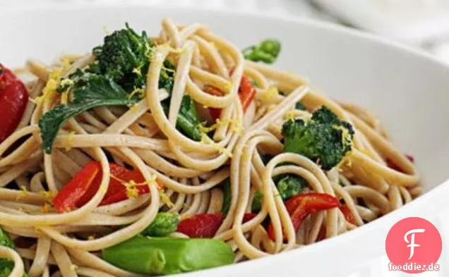 Linguine Mit Brokkoli & Gerösteten Paprika