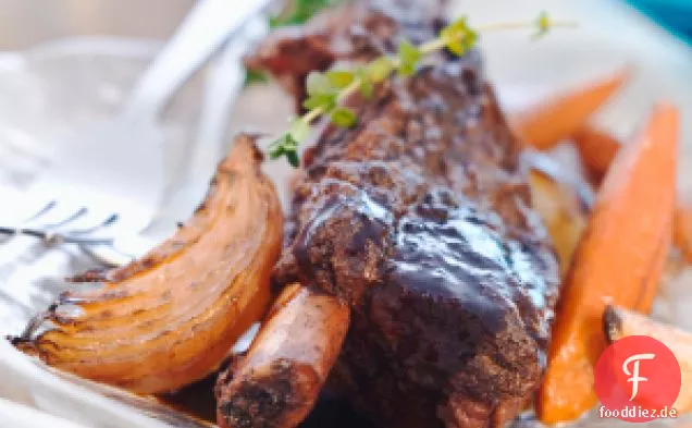 Zinfandel-geschmortes Rindfleisch Kurze Rippen