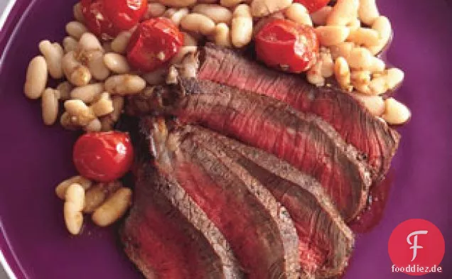 Spice-rubbed Steak Mit Weißen Bohnen Und Cherry-Tomaten