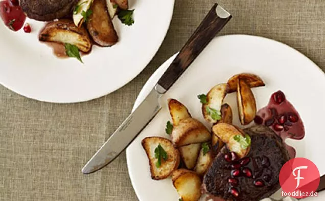 Rinderfilets mit Granatapfel-Pinot-Sauce