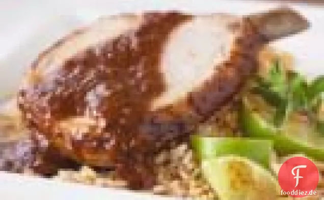Gebratenes Schweinefleisch mit Maulwurfsauce