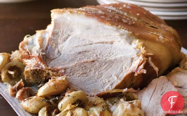 Langsam gebratenes Schweinefleisch
