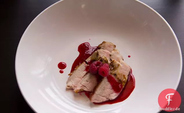 Liebe & Schweinefleisch (mit Pflaume & Himbeere Gastrique)