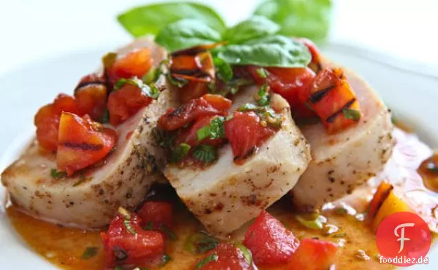 Schweinefilet mit warmer gegrillter Tomatensalsa