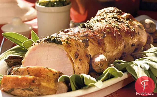 Schweinebraten mit Salbei und Pekannuss-Pesto