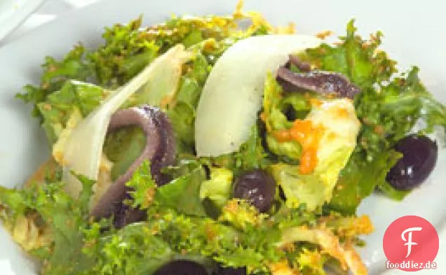 Grüner Salat Mit Oliven, Manchego & Romesco-Sauce