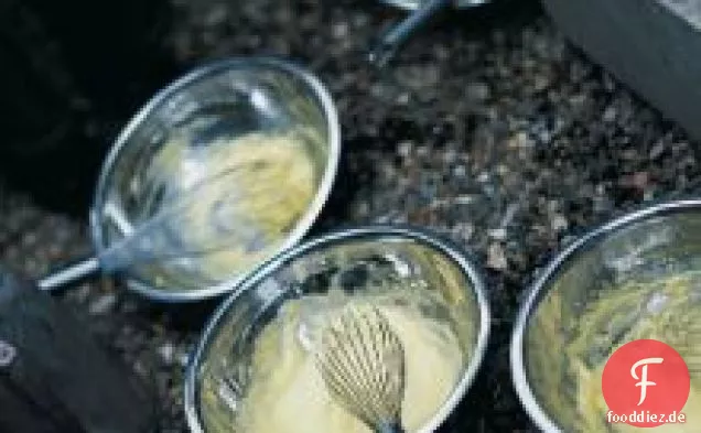 Hausgemachter Ketchup mit den besten Steaks und gegrillten Chips aller Zeiten