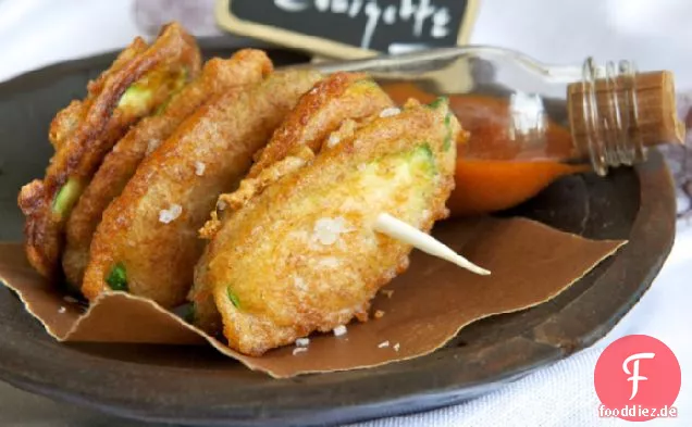 Meine Bio-Garten-Zucchini-Krapfen mit hausgemachtem Kumato-Ketchup