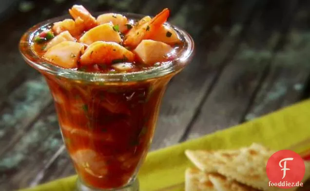 Sommer Jakobsmuschel und Garnelen Coctel
