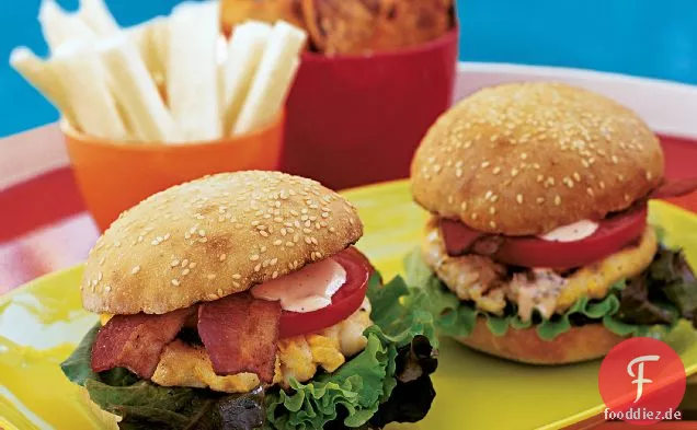 Jakobsmuschel-Mais-Speck-Burger mit würzigem Mayo