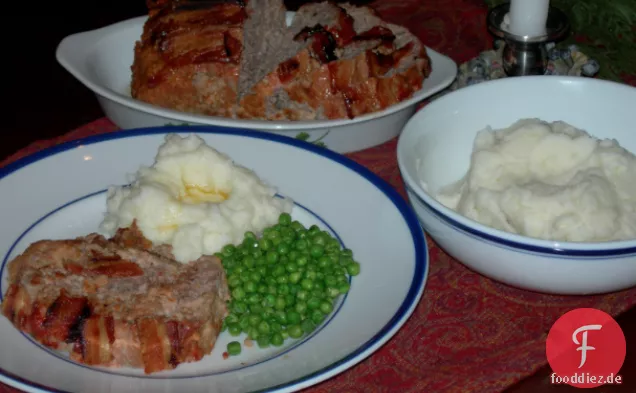 Altmodischer Fleischlaib mit Kartoffelpüree