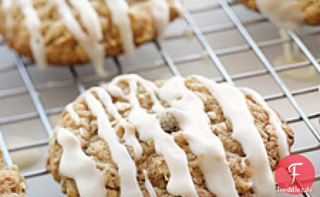 Iced Haferflocken-Apfelmus-Cookies