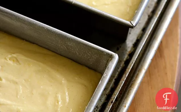 Zitronen-drenched Lemon Cake