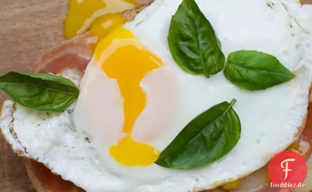 Gegrillte Provolone, Ei Und Pancetta Sandwiches