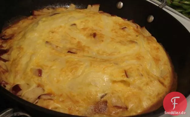 Apfel-cheddar-Speck-Frittata