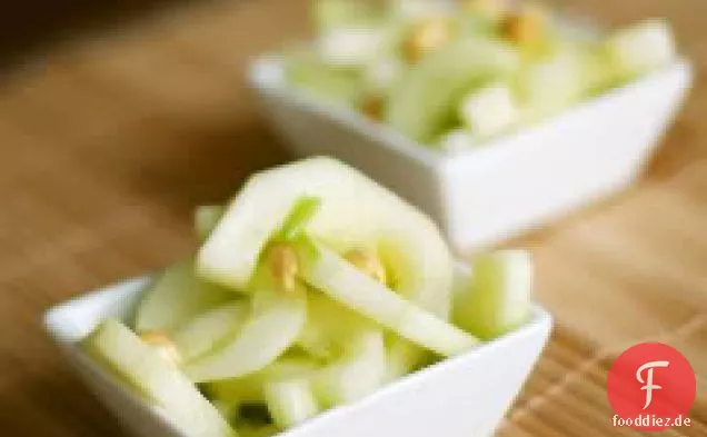 Gurkensalat mit Reisessig-Dressing
