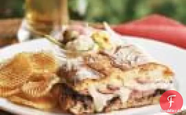Roastbeef & Balsamico Zwiebel Panini mit Chipotle Chips