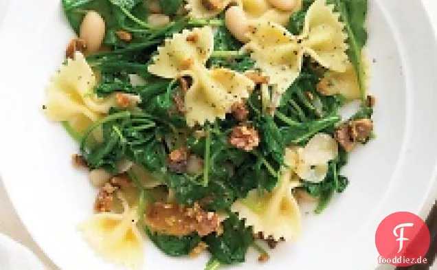 Pasta mit Rucola, weißen Bohnen und Walnüssen