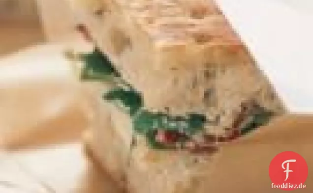 Focaccia mit Havarti, Rucola und Auberginenaufstrich