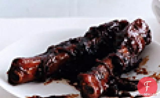 Rippen mit schwarzer Essigsauce