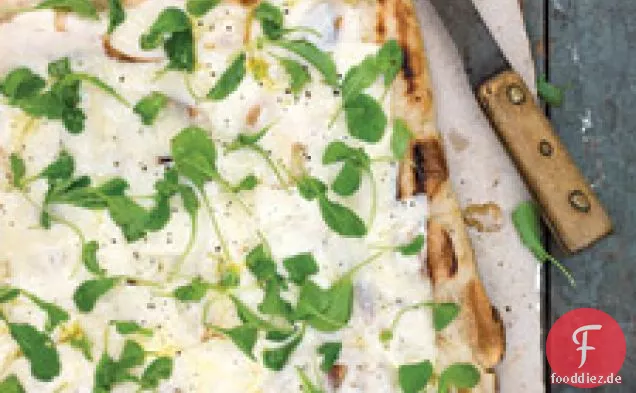 Gegrillte Pizza Mit Fontina Und Rucola