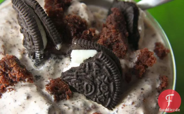 Cookies 'n Cream Brownie Chunk Eis