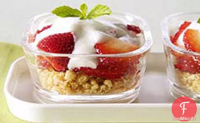 Beeren - 'n' - Joghurt-Creme-Tassen