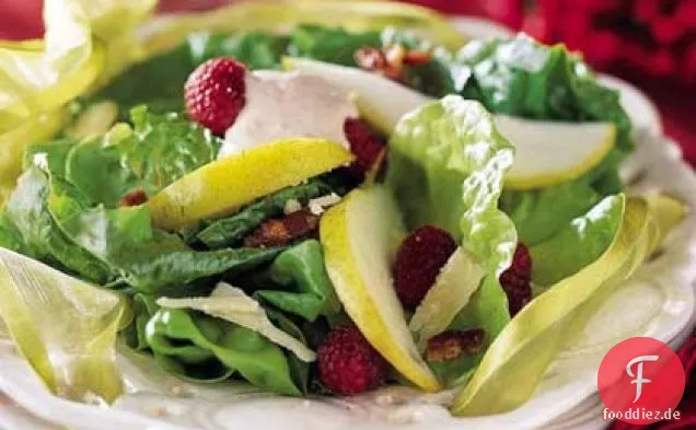Birnensalat mit Himbeercreme