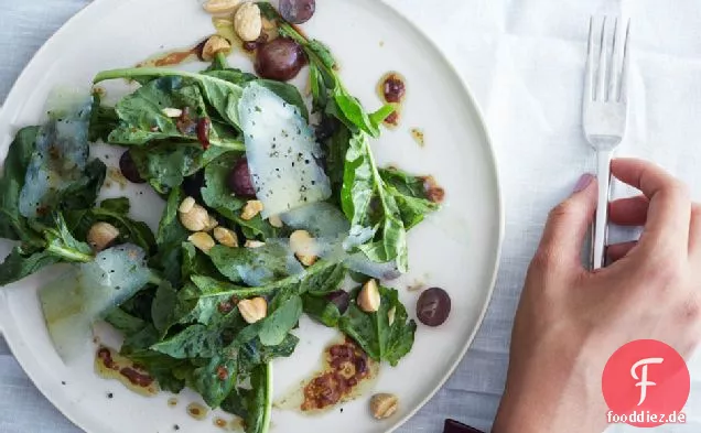 Rucola-, Trauben- und Mandelsalat mit Saba-Vinaigrette