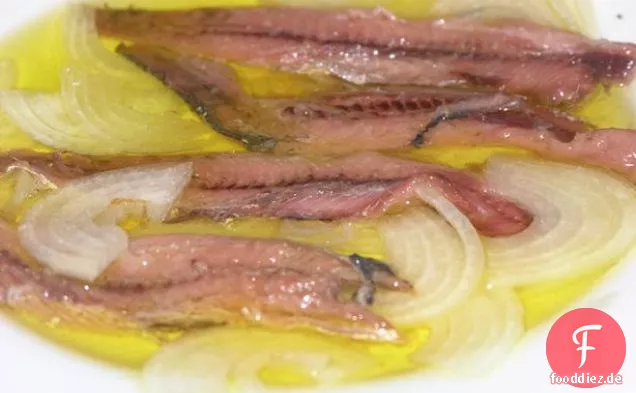 Dalmatinischer gesalzener Sardellensalat