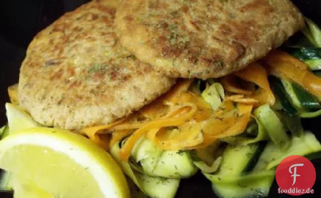 Wisconsin Thunfischkuchen mit Zitronen-Dill-Sauce